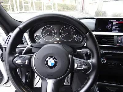 BMW 328i xDrive — Break sportif M-Sport, impeccable et prêt à l'emploi — Miniatur 10