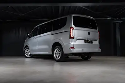 VW Caravelle 2.0 TDI Style — Monospace 8 places, faible kilométrage et équipé — côté
