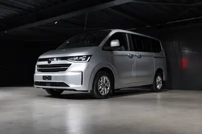 VW Caravelle 2.0 TDI Style — Monospace 8 places, faible kilométrage et équipé — tableau de bord