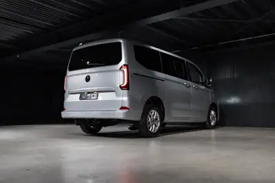 VW Caravelle 2.0 TDI Style — Monospace 8 places, faible kilométrage et équipé — Miniature 8
