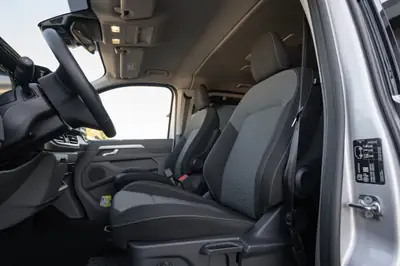 VW Caravelle 2.0 TDI Style — Monospace 8 places, faible kilométrage et équipé — Miniature 10