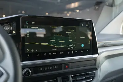 VW Caravelle 2.0 TDI Style — Monospace 8 places, faible kilométrage et équipé — Miniature 19