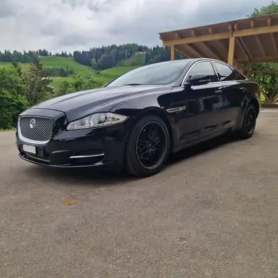 Jaguar XJ 2.0 Ti Executive — Berline britannique élégante, 195'000 km, sans sinistre — côté
