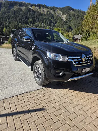 Renault Alaskan 2.3 dCi 190 TwinTurbo — Pickup 4x4 robuste, entretien Renault complet — vista posteriore