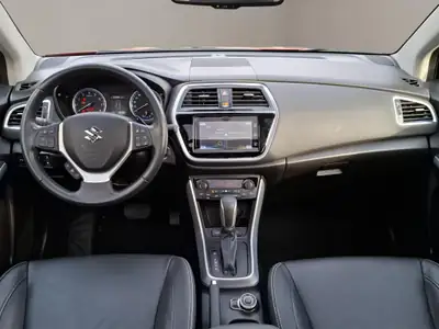 Suzuki S-Cross 1.4 T Hybrid 4x4 — SUV compact hybride, 73 000 km seulement — Miniature 9