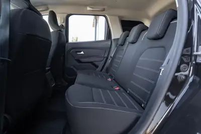 Dacia Duster TCe 150 Prestige EDC — SUV compact fiable, peu kilométré, 4x2 — Miniatura 11