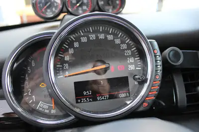 MINI Cooper 1.5i — Citadine dynamique, entretien réduit, sans sinistre — Miniatura 11