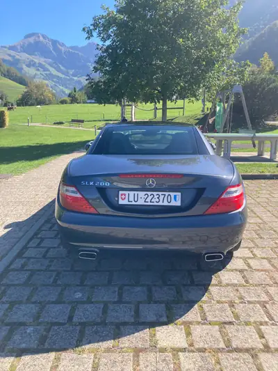 Mercedes-Benz SLK 200 BlueEfficiency — Cabriolet élégant, 53 000 km, motorisation efficace — rear view