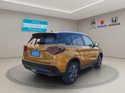 Suzuki Vitara 1.4 T Piz Sulai Hybrid 4x4 — SUV compact hybride, 20 km seulement — interni