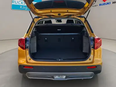Suzuki Vitara 1.4 T Piz Sulai Hybrid 4x4 — SUV compact hybride, 20 km seulement — Miniatura 12