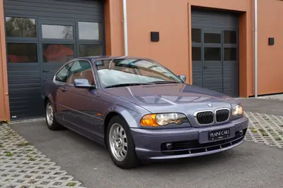 BMW 320Ci Coupé 2001 — Classique affirmé, 8 roues, état impeccable — arrière