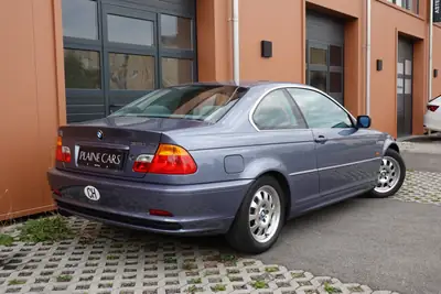 BMW 320Ci Coupé 2001 — Classique affirmé, 8 roues, état impeccable — Miniature 7