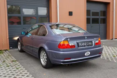 BMW 320Ci Coupé 2001 — Classique affirmé, 8 roues, état impeccable — Miniature 10