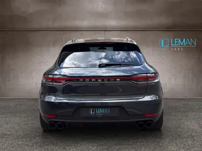 Porsche Macan S PDK — SUV premium sportif, toit panoramique et équipement luxe — détail