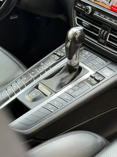 Porsche Macan S PDK — SUV premium sportif, toit panoramique et équipement luxe — Miniature 11