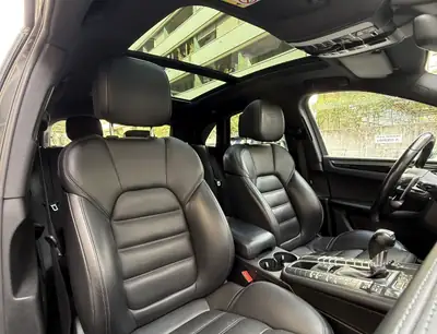 Porsche Macan S PDK — SUV premium sportif, toit panoramique et équipement luxe — Miniature 10
