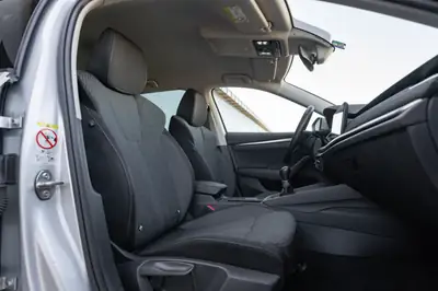 Skoda Octavia Combi 1.5 TSI — Break polyvalent, 73'890 km, équipé intelligemment — Miniature 11
