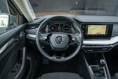 Skoda Octavia Combi 1.5 TSI — Break polyvalent, 73'890 km, équipé intelligemment — Miniature 16