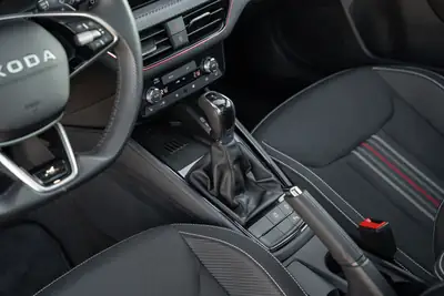 Skoda Scala 1.5 TSI Monte Carlo — Compacte dynamique avec 5 ans de garantie — Miniatur 13