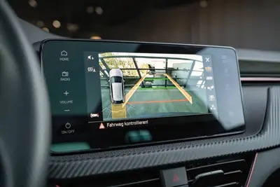 Skoda Scala 1.5 TSI Monte Carlo — Compacte dynamique avec 5 ans de garantie — Miniatur 20