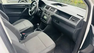 VW Caddy 2.0 TDI 122 4motion — Utilitaire polyvalent diesel, sans sinistre — détail