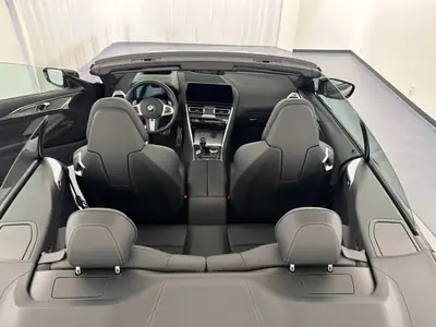 BMW 840i sDrive M Sport Pro — Cabriolet 2025, moteur 3.0L, première main avec garantie — Miniature 8