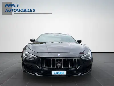Maserati Ghibli 3.0 V6 S GranSport Q4 — Berline italienne 430 ch, série limitée Ribella 200ex — Außenansicht
