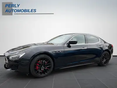 Maserati Ghibli 3.0 V6 S GranSport Q4 — Berline italienne 430 ch, série limitée Ribella 200ex — Seitenansicht