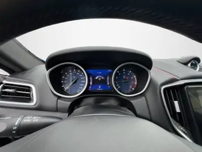 Maserati Ghibli 3.0 V6 S GranSport Q4 — Berline italienne 430 ch, série limitée Ribella 200ex — Miniatur 11