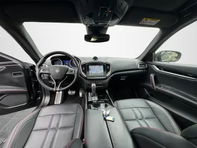 Maserati Ghibli 3.0 V6 S GranSport Q4 — Berline italienne 430 ch, série limitée Ribella 200ex — Miniatur 13