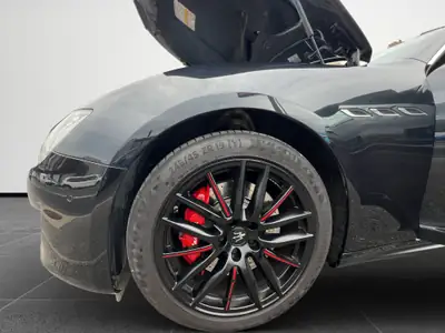 Maserati Ghibli 3.0 V6 S GranSport Q4 — Berline italienne 430 ch, série limitée Ribella 200ex — Miniatur 19