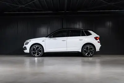 Skoda Kamiq 1.5 TSI Monte Carlo — SUV compact dynamique, 16 900 km seulement — Heckansicht