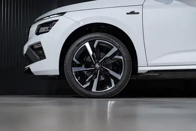 Skoda Kamiq 1.5 TSI Monte Carlo — SUV compact dynamique, 16 900 km seulement — Miniatur 25