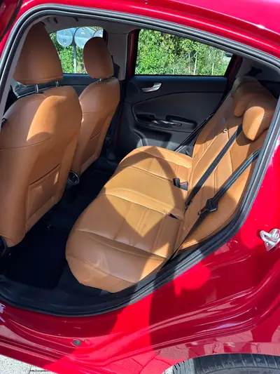 Alfa Romeo Giulietta 2.0 JTD 170 — Diesel dynamique, 240'000 km, sans sinistre — dashboard