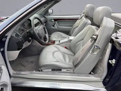 Mercedes-Benz SL 320 — Cabriolet sportif R129 au charme intemporel — Miniatura 18