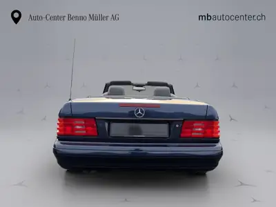 Mercedes-Benz SL 320 — Cabriolet sportif R129 au charme intemporel — Miniatura 17