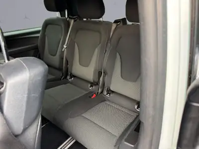 Mercedes-Benz V 250 d BlueTec — Van 7 places, 4matic, 95'000 km seulement — Miniatura 11