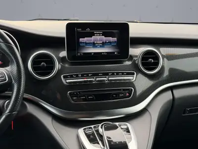 Mercedes-Benz V 250 d BlueTec — Van 7 places, 4matic, 95'000 km seulement — Miniatura 14
