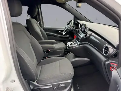 Mercedes-Benz V 250 d BlueTec — Van 7 places, 4matic, 95'000 km seulement — Miniatura 16