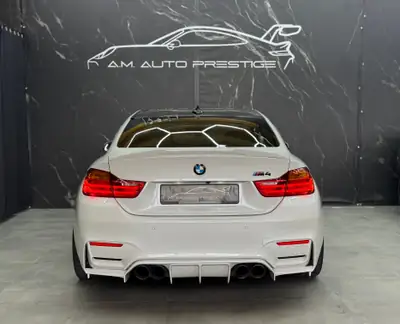 BMW M4 Coupé DKG — Sportive haute performance 431 ch, sans accident — tableau de bord