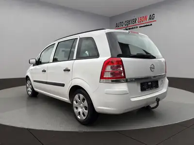 Opel Zafira 1.8i 16V Enjoy — Monospace 7 places fiable, attelage et faible kilométrage — Innenraum