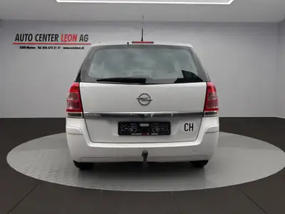 Opel Zafira 1.8i 16V Enjoy — Monospace 7 places fiable, attelage et faible kilométrage — Armaturenbrett