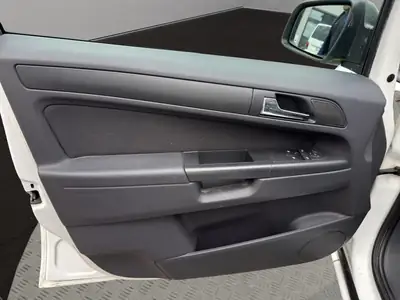 Opel Zafira 1.8i 16V Enjoy — Monospace 7 places fiable, attelage et faible kilométrage — Miniatur 12