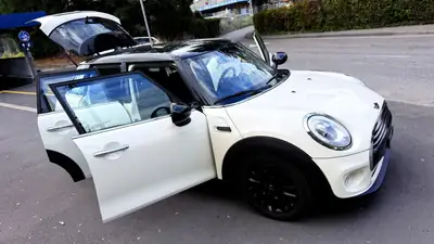 MINI Cooper 2017 — Citadine dynamique et économe, 113'000 km — Miniature 14