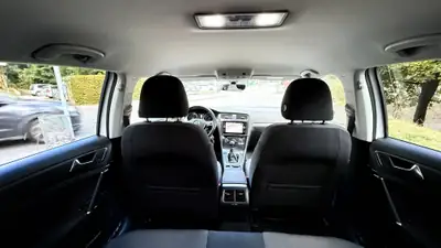 VW Golf 1.4 TSI Comfortline — Essence dynamique, 122 000 km, entretien optimal — Miniatura 8