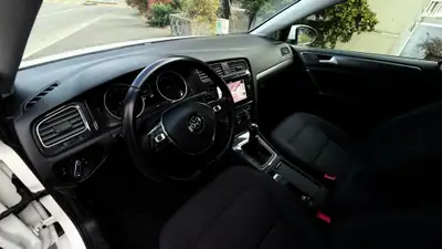 VW Golf 1.4 TSI Comfortline — Essence dynamique, 122 000 km, entretien optimal — Miniatura 11