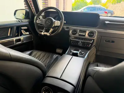 Mercedes-Benz G 63 AMG — Le monstre sacré des SUV, 700 ch pure puissance — side view