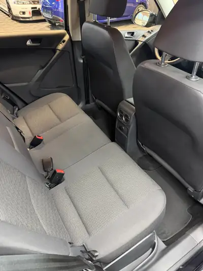 VW Tiguan 1.4 TSI BlueMotion — SUV compact fiable, entretien récent — Miniature 11