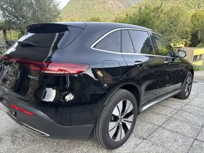 Mercedes-Benz EQC 400 4Matic — SUV électrique premium, 72 000 km seulement — intérieur