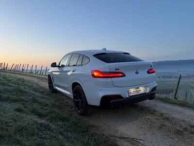 BMW X4 M40d — SUV sportif diesel, 326 ch et transmission intégrale — Armaturenbrett